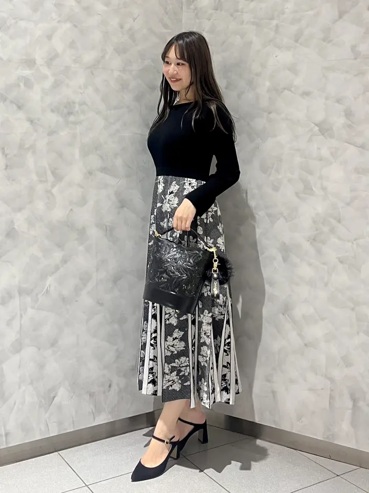 GRACE CONTINENTAL 根本　紗良 コーディネート画像