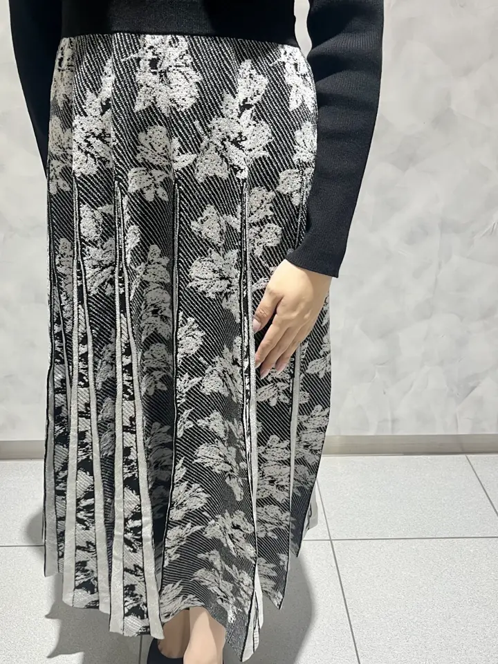 GRACE CONTINENTAL 根本　紗良 コーディネート画像