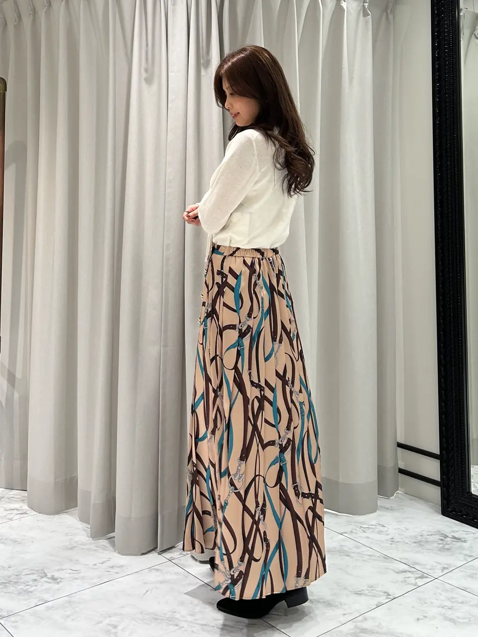 GRACE CONTINENTAL 志田　悠 コーディネート画像