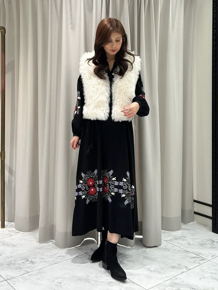 GRACE CONTINENTAL 志田　悠 コーディネート画像