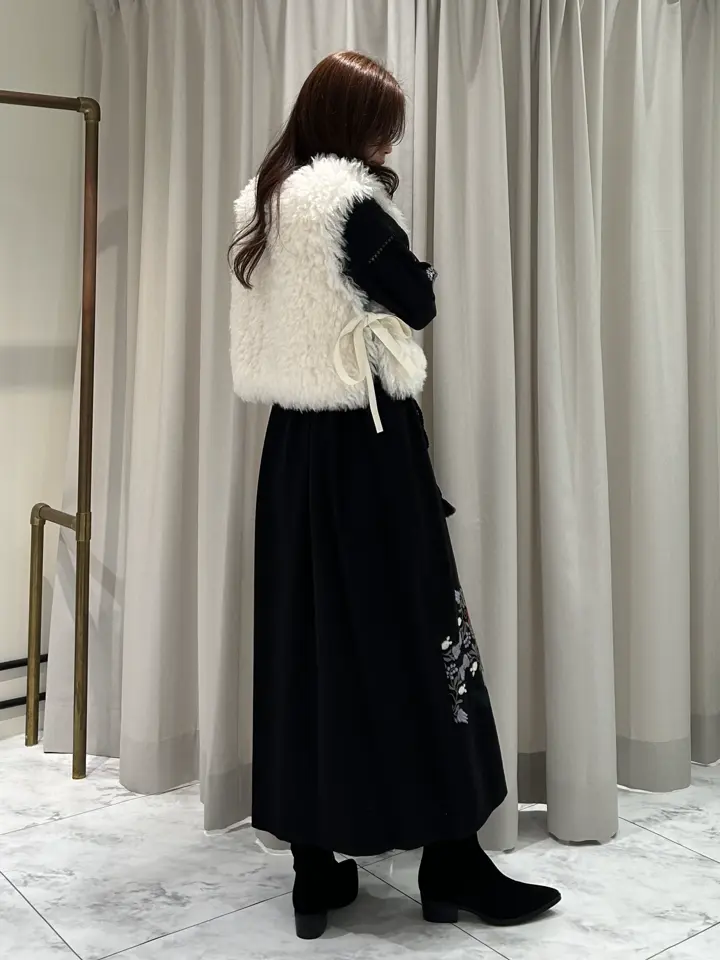 GRACE CONTINENTAL 志田　悠 コーディネート画像