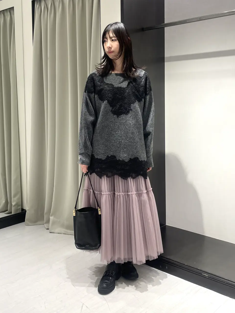  小林　莉子 コーディネート画像