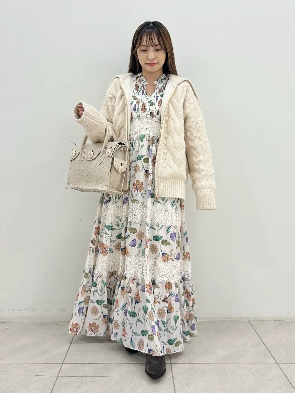  Miu Akamatsu コーディネート画像