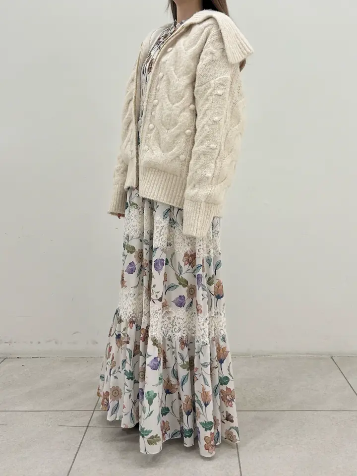 GRACE CONTINENTAL Miu Akamatsu コーディネート画像