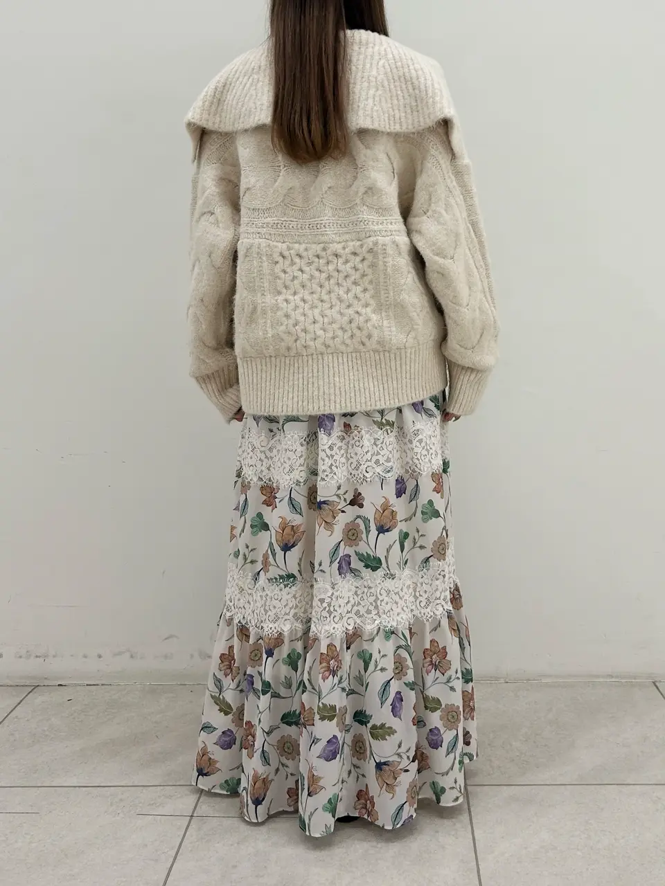 GRACE CONTINENTAL Miu Akamatsu コーディネート画像