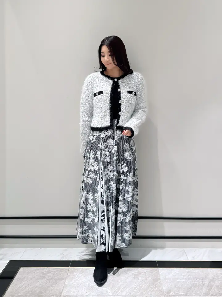 GRACE CONTINENTAL MOMOKO コーディネート画像