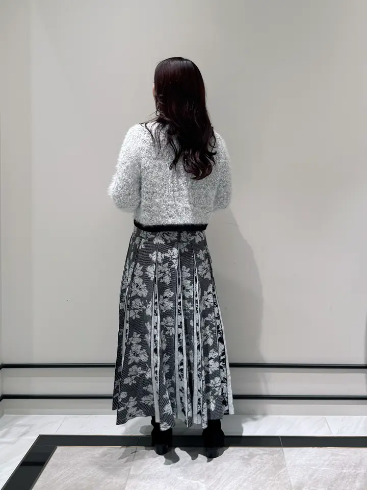 GRACE CONTINENTAL MOMOKO コーディネート画像