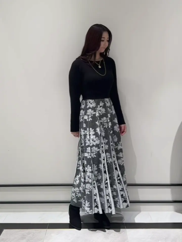 GRACE CONTINENTAL MOMOKO コーディネート画像