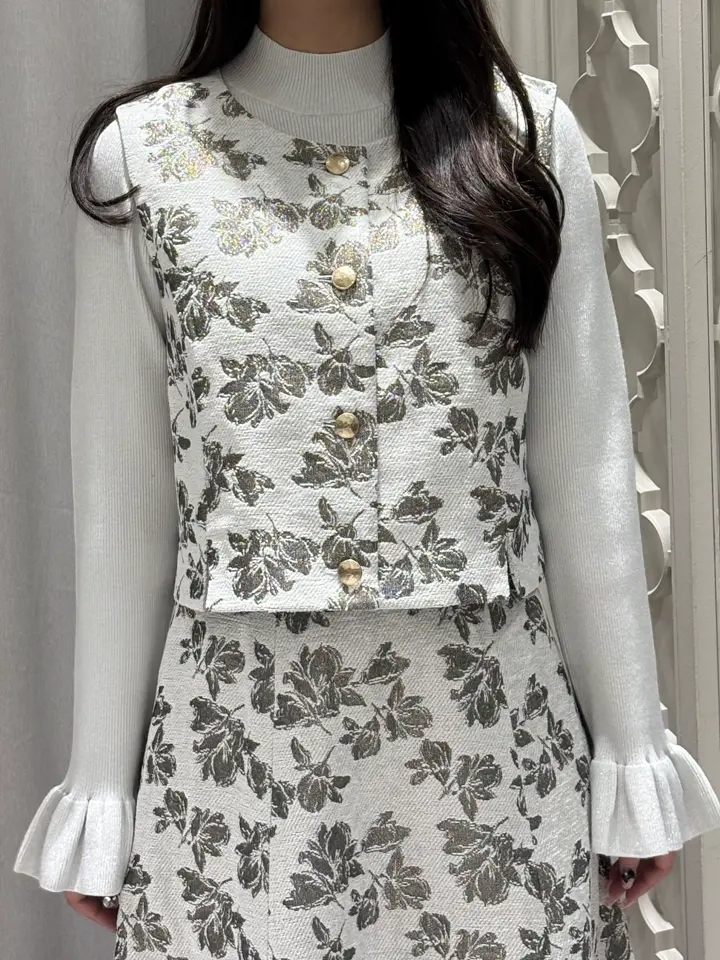 GRACE CONTINENTAL Kikuchi コーディネート画像