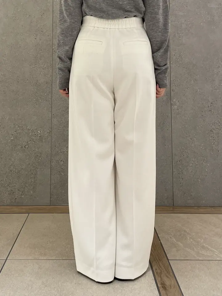 GRACE CONTINENTAL 清水　杏梨 コーディネート画像