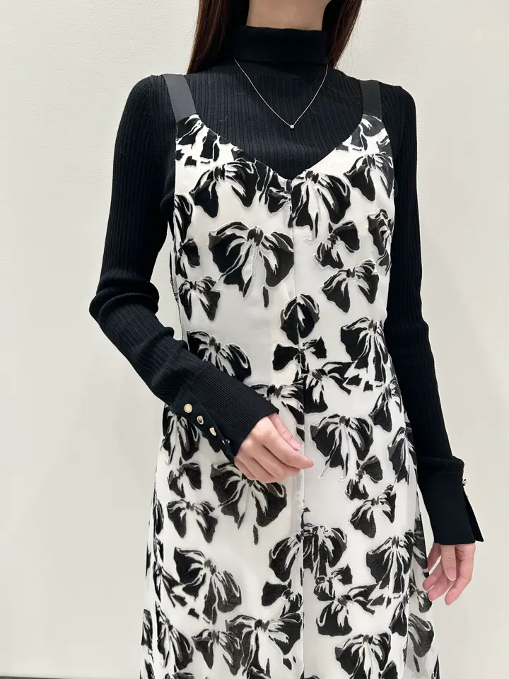 GRACE CONTINENTAL 若園　ひかり コーディネート画像