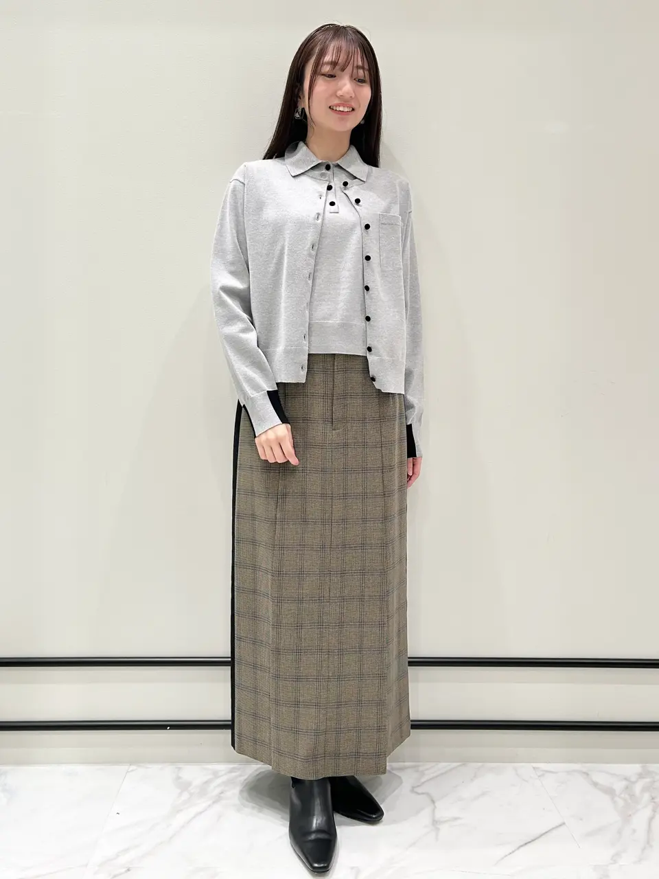  若園　ひかり コーディネート画像