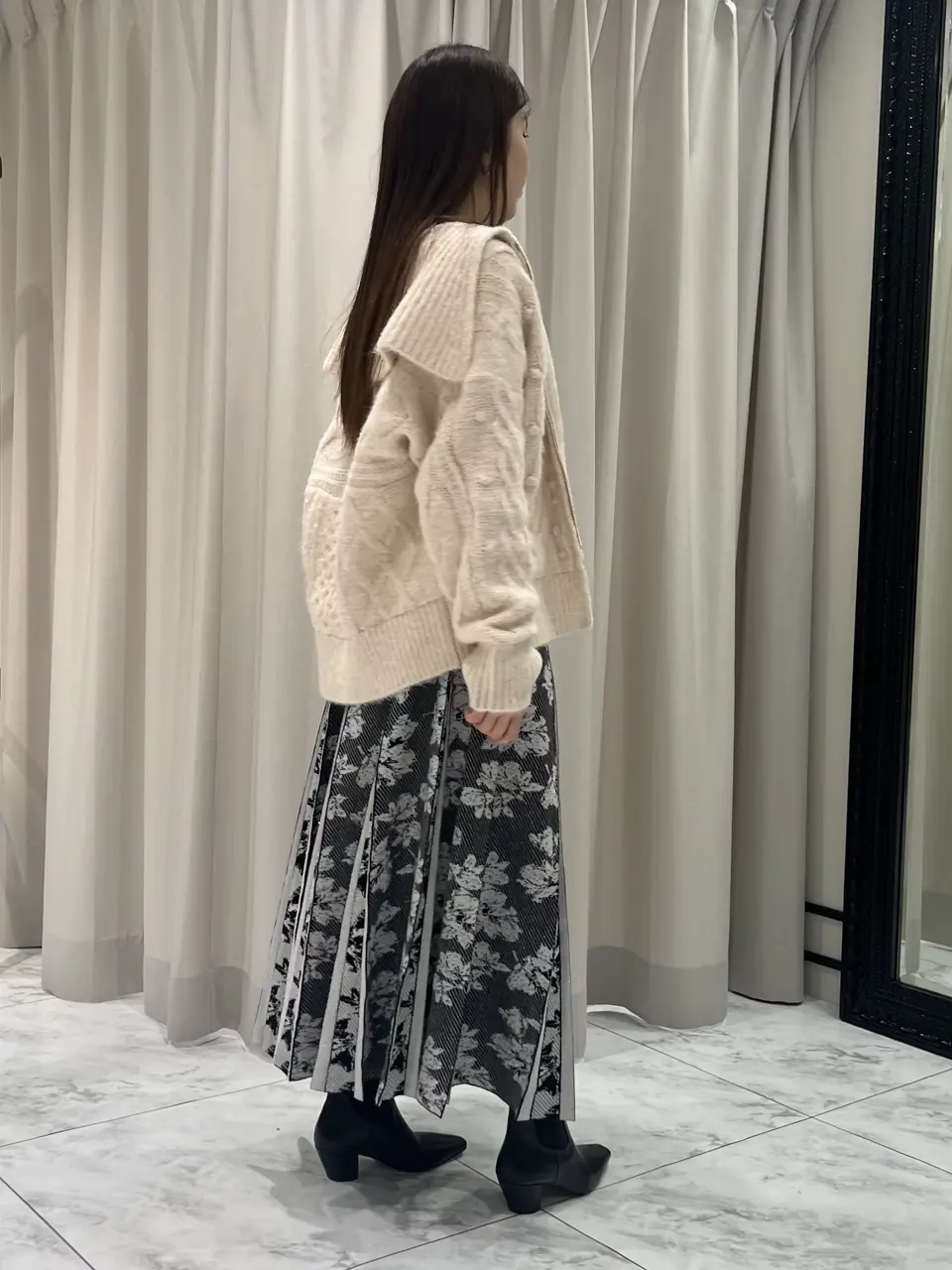 GRACE CONTINENTAL 赤坂 梨来 コーディネート画像