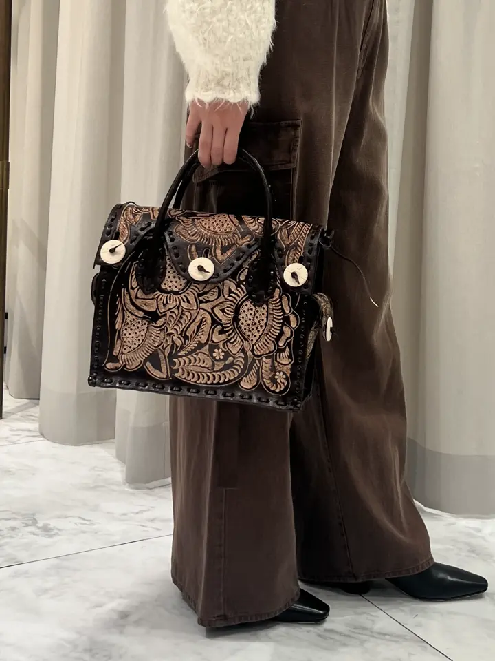 GRACE CONTINENTAL 赤坂 梨来 コーディネート画像