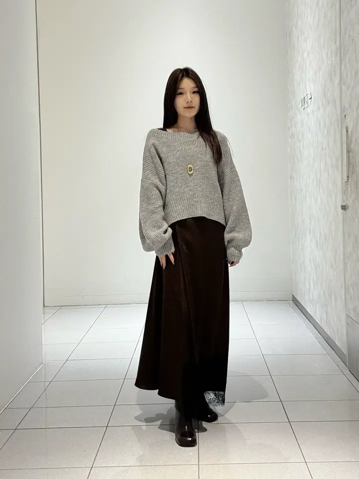 GRACE CONTINENTAL 王　宇キン コーディネート画像