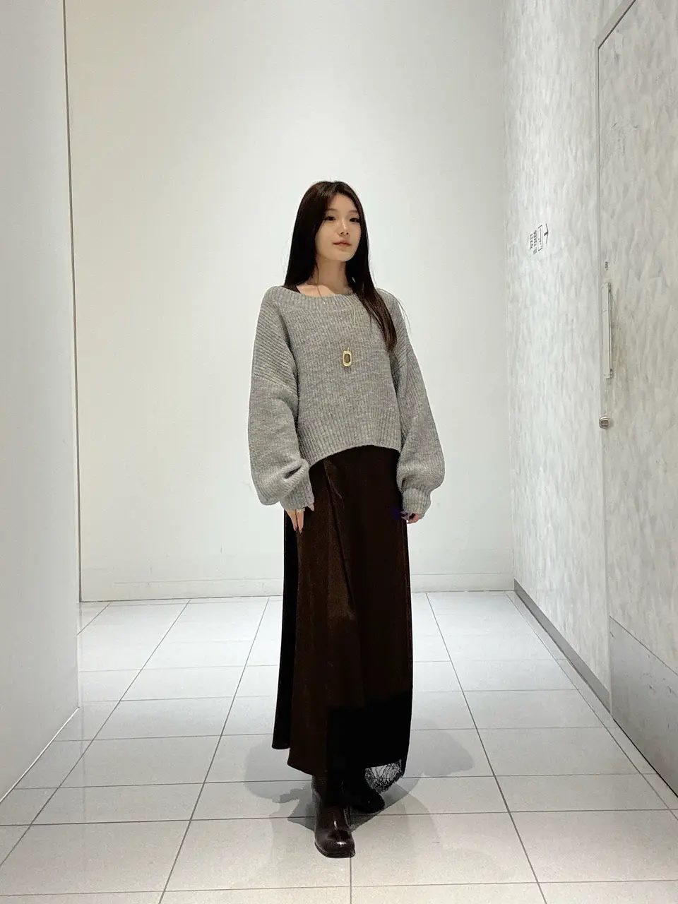 GRACE CONTINENTAL 王　宇キン コーディネート画像