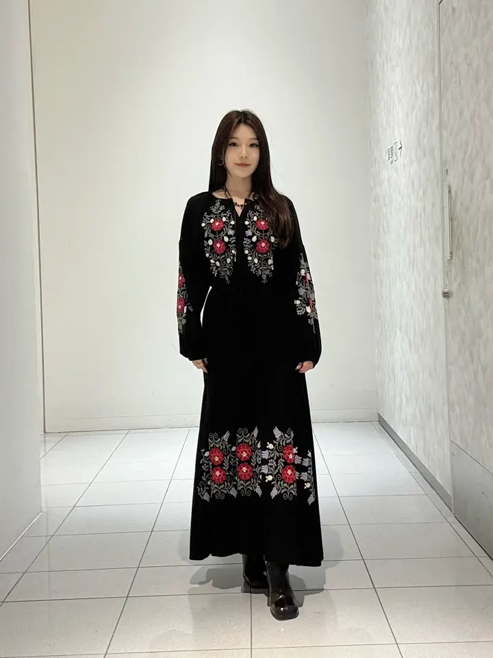 GRACE CONTINENTAL 王　宇キン コーディネート画像