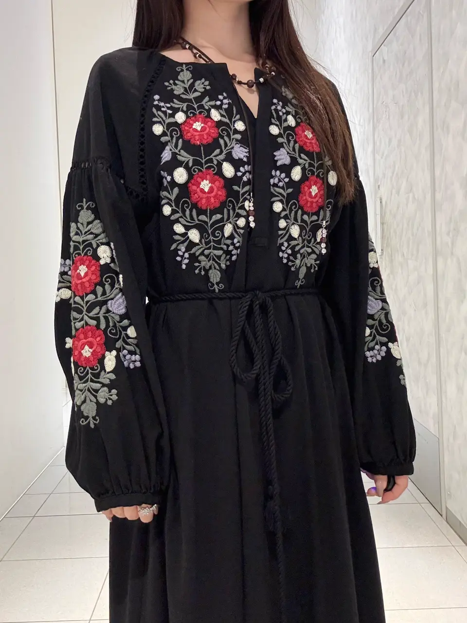 GRACE CONTINENTAL 王　宇キン コーディネート画像