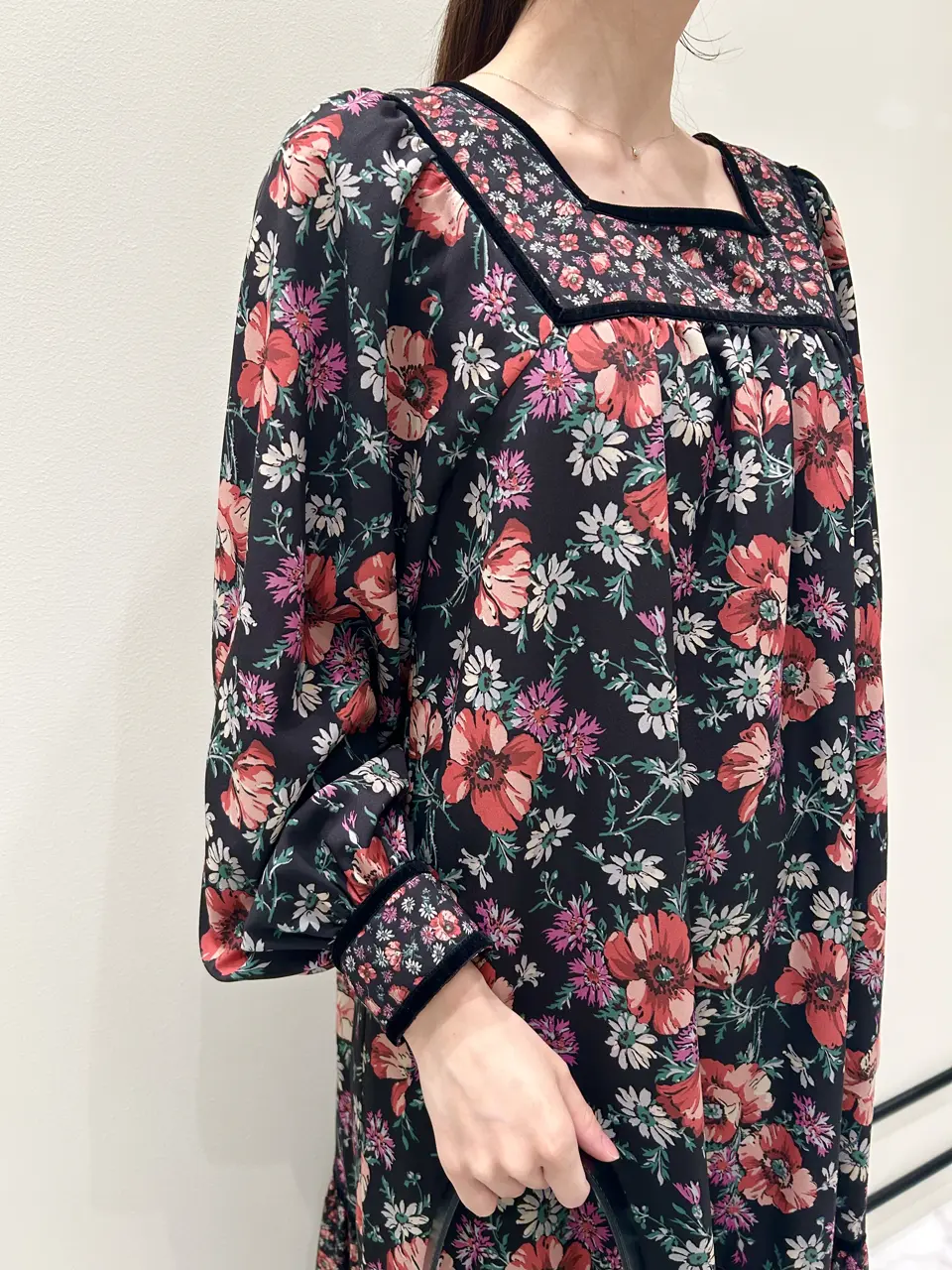 GRACE CONTINENTAL 若園　ひかり コーディネート画像