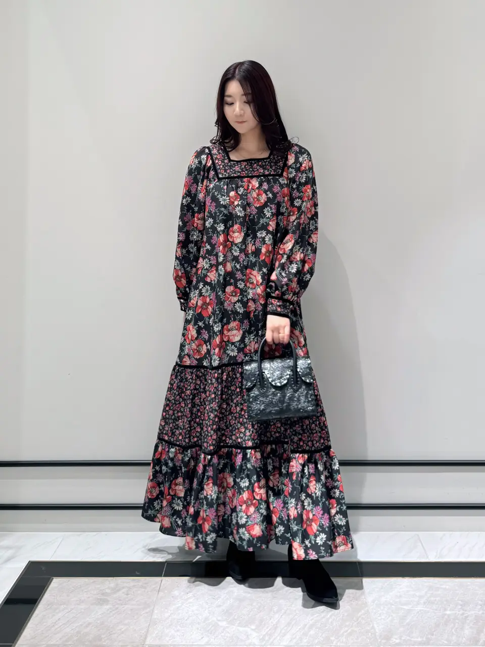 GRACE CONTINENTAL MOMOKO コーディネート画像