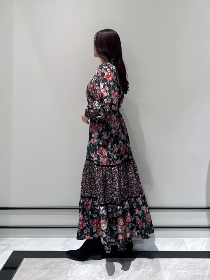 GRACE CONTINENTAL MOMOKO コーディネート画像