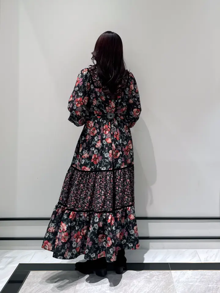 GRACE CONTINENTAL MOMOKO コーディネート画像