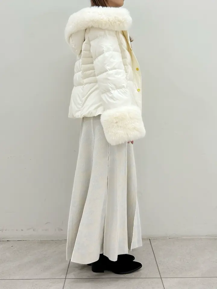 GRACE CONTINENTAL Miu Akamatsu コーディネート画像