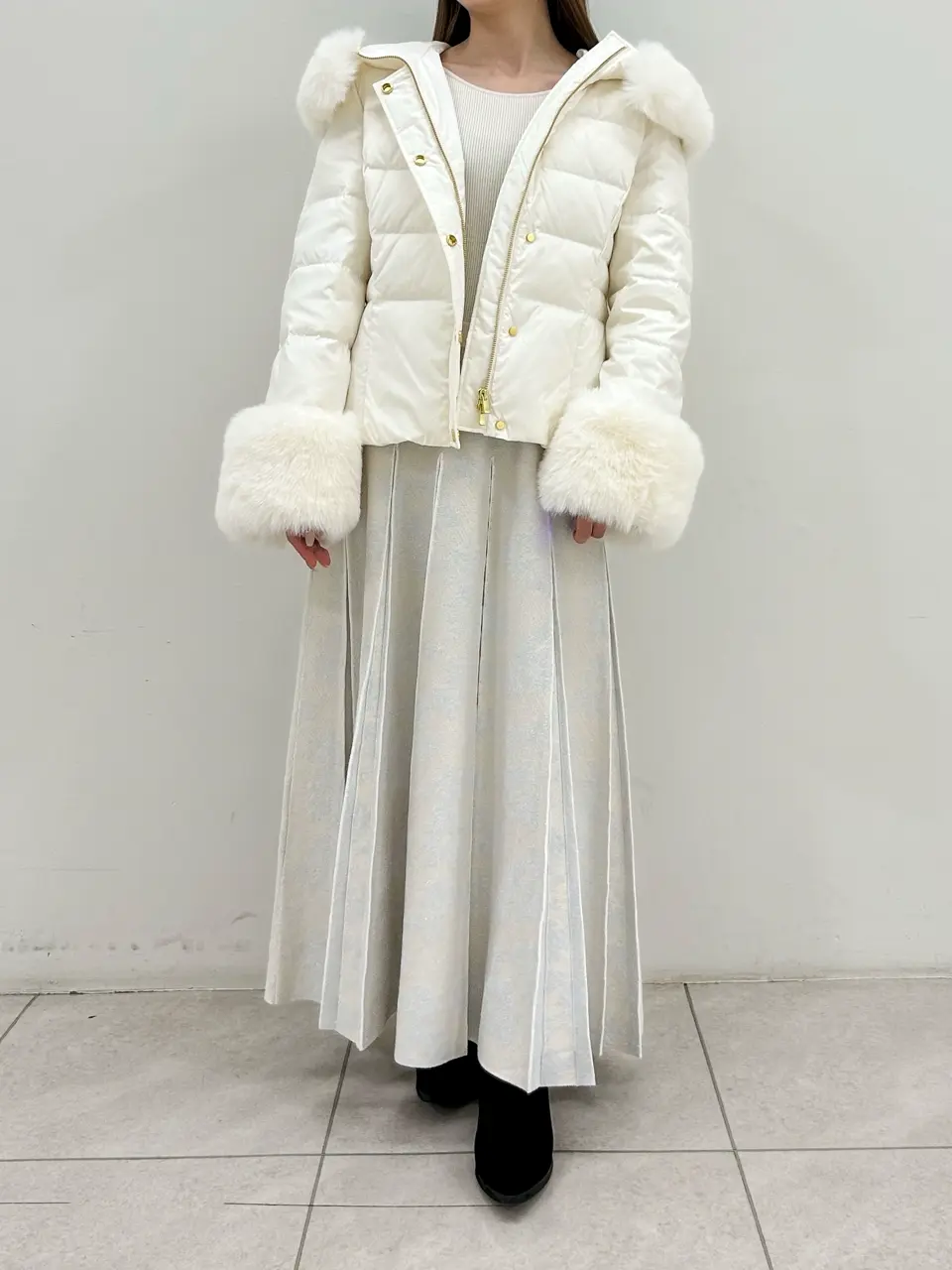 GRACE CONTINENTAL Miu Akamatsu コーディネート画像