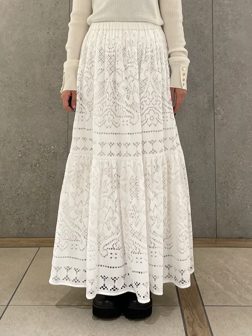 GRACE CONTINENTAL 清水　杏梨 コーディネート画像