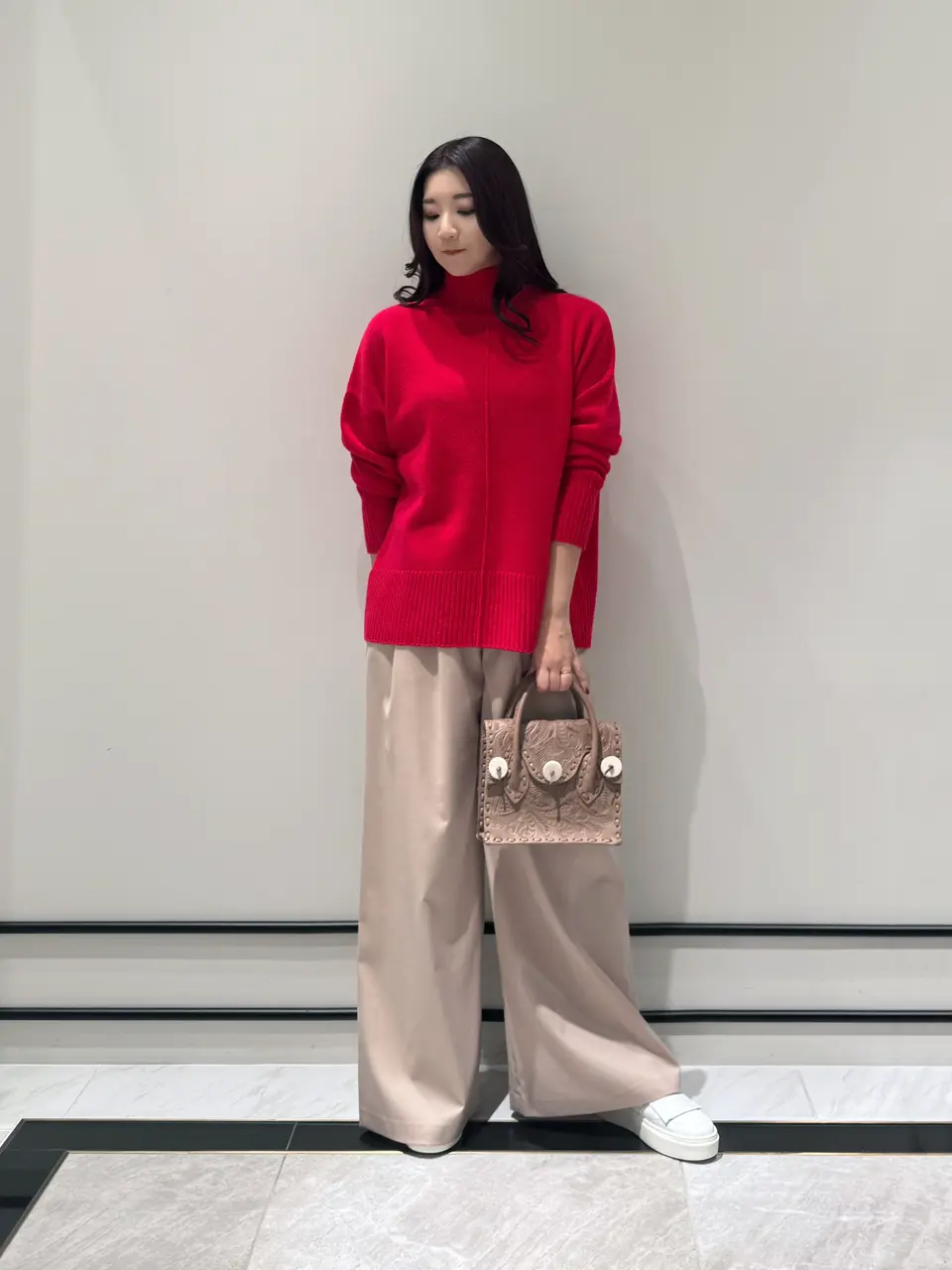 GRACE CONTINENTAL MOMOKO コーディネート画像