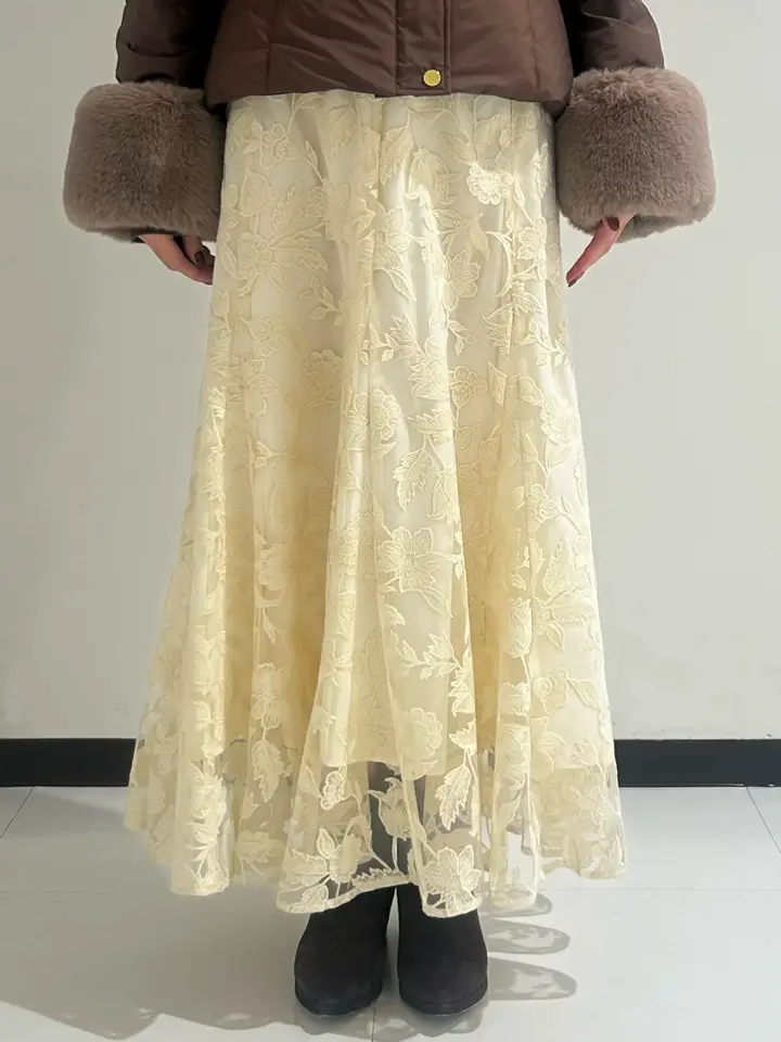 GRACE CONTINENTAL 狩野　珠季 コーディネート画像