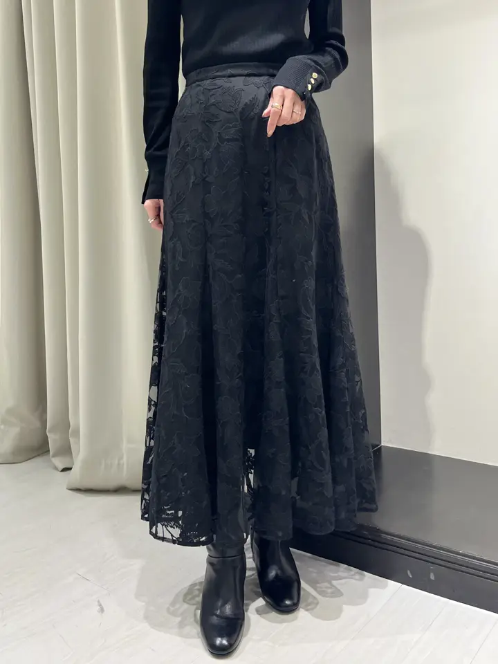 GRACE CONTINENTAL 亀田 未希 コーディネート画像