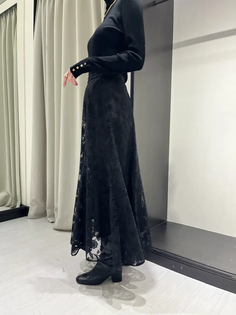 GRACE CONTINENTAL 亀田 未希 コーディネート画像