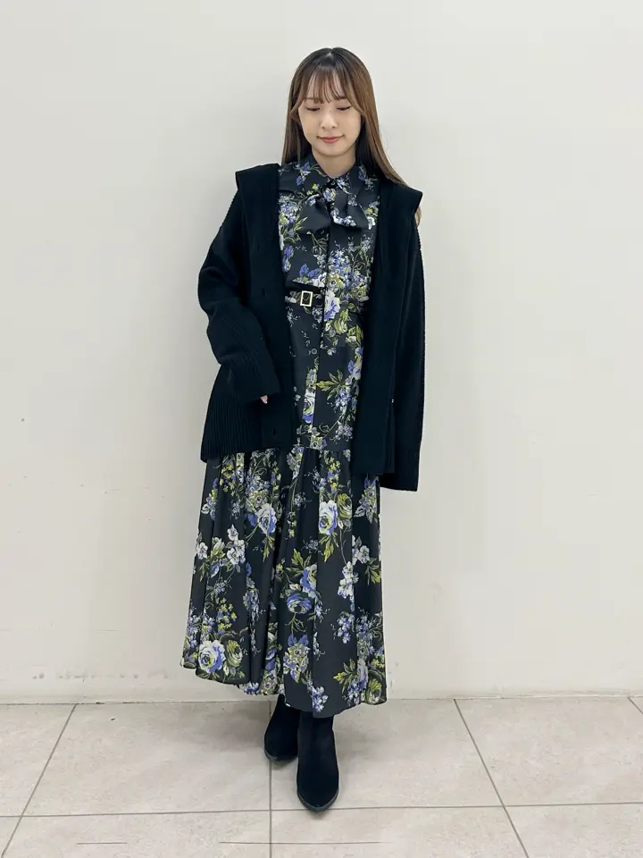 GRACE CONTINENTAL Miu Akamatsu コーディネート画像