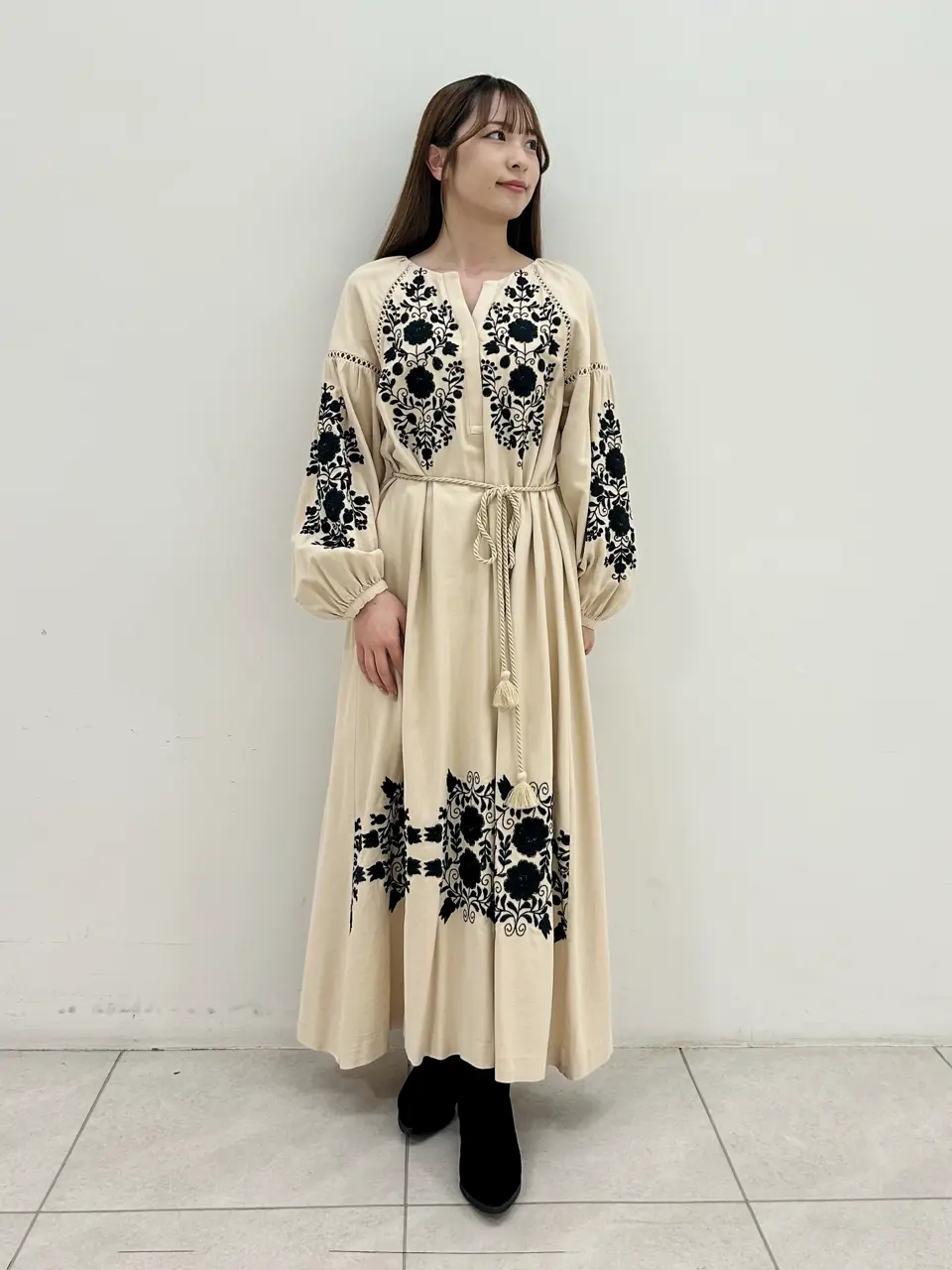 GRACE CONTINENTAL Miu Akamatsu コーディネート画像