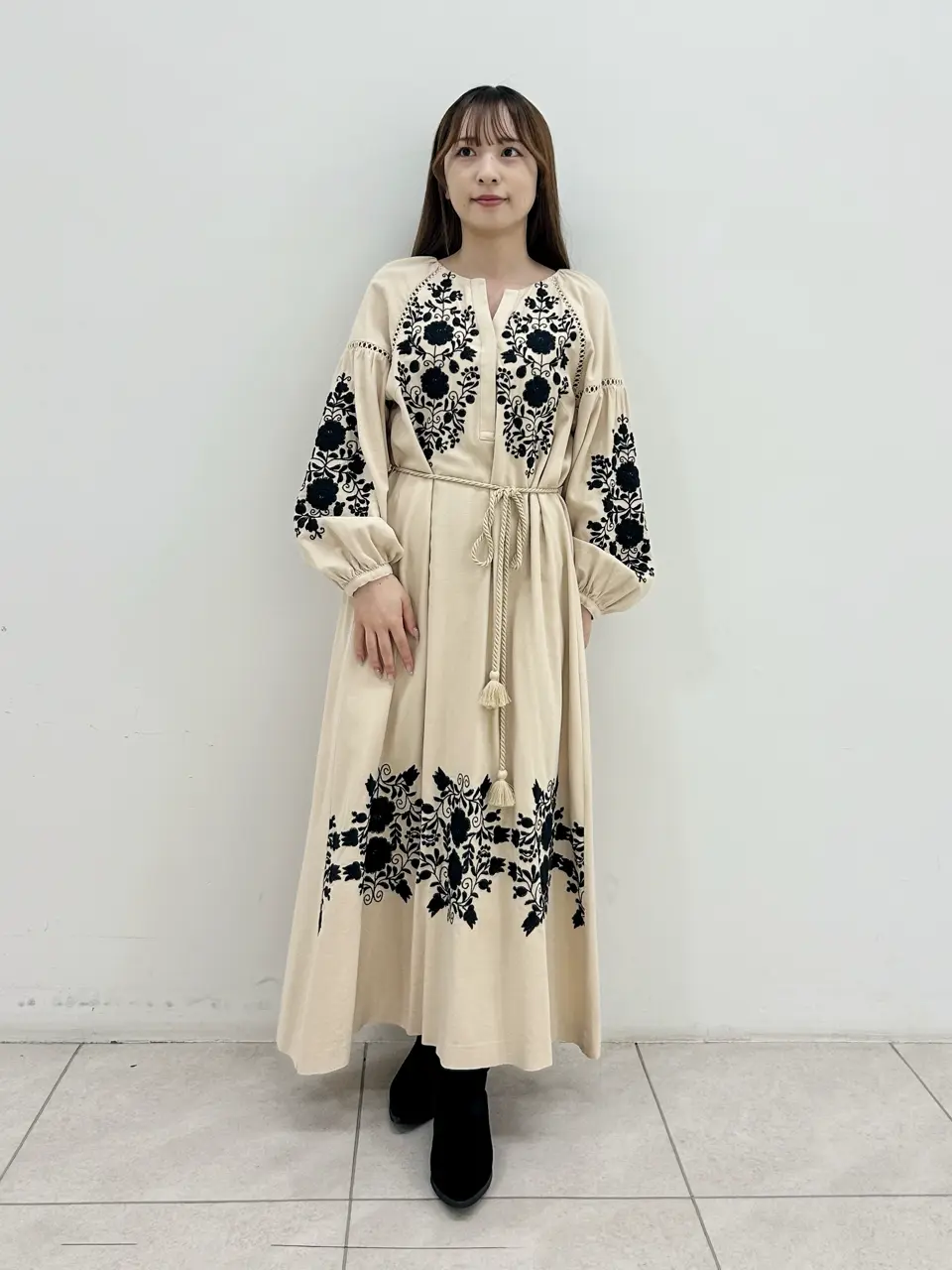 GRACE CONTINENTAL Miu Akamatsu コーディネート画像