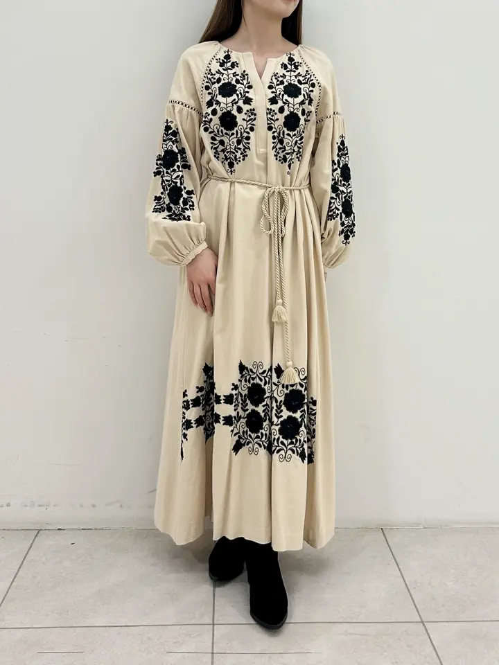 GRACE CONTINENTAL Miu Akamatsu コーディネート画像