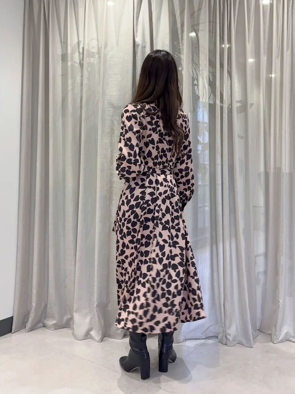 GRACE CONTINENTAL Hikaru Okada コーディネート画像