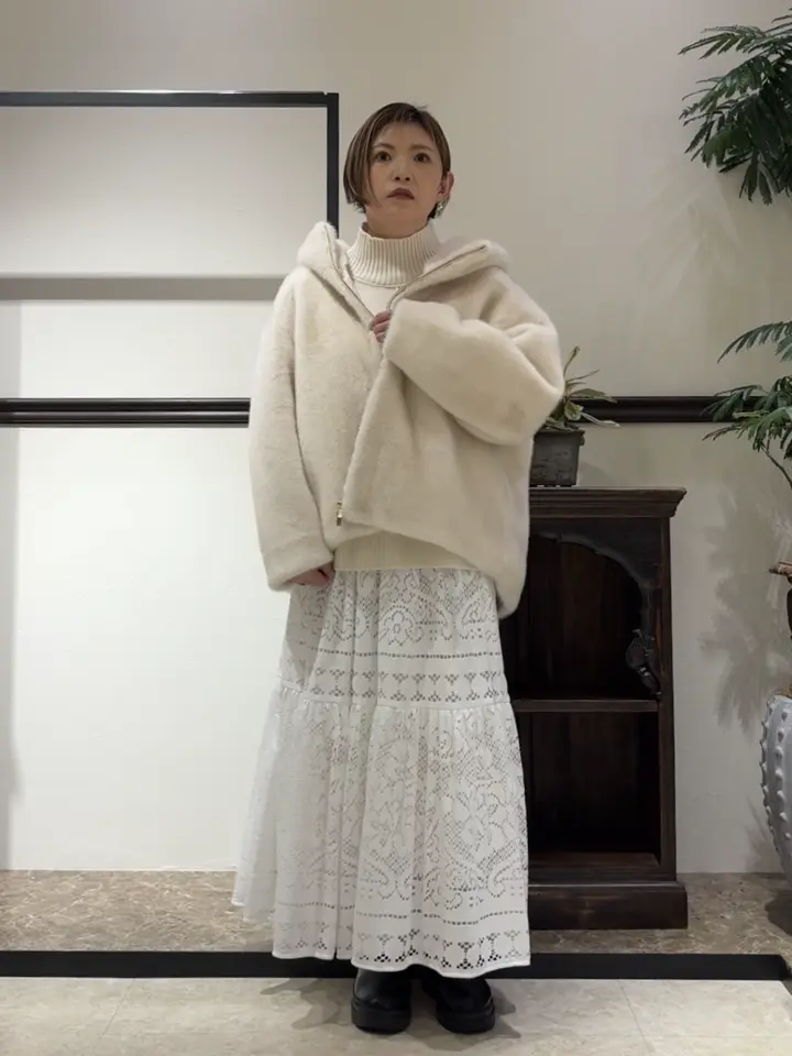 GRACE CONTINENTAL N.YURI コーディネート画像