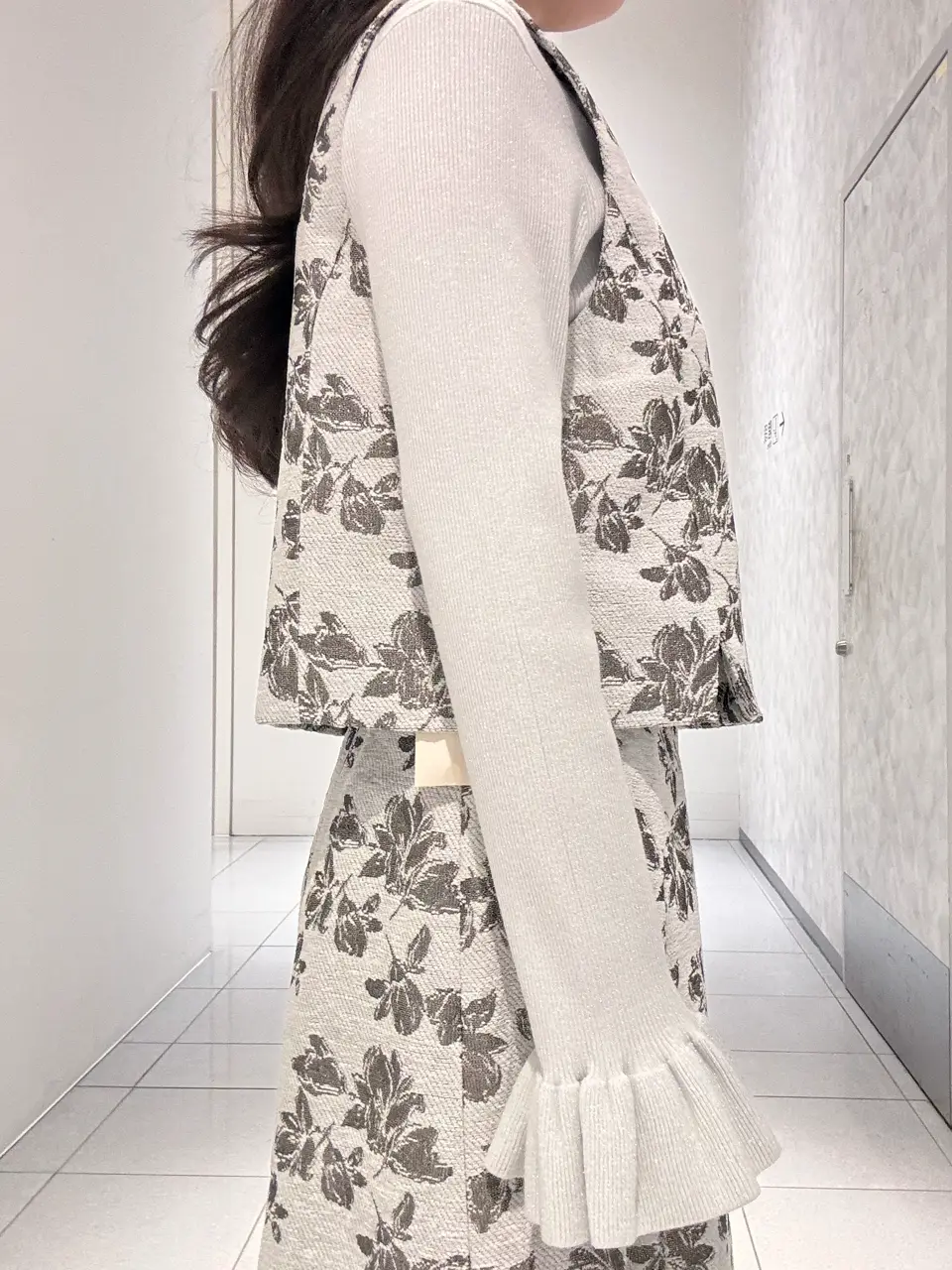 GRACE CONTINENTAL 王　宇キン コーディネート画像