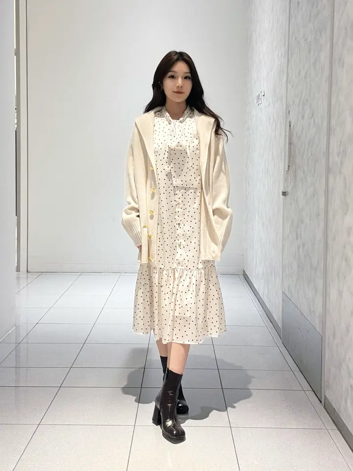 GRACE CONTINENTAL 王　宇キン コーディネート画像