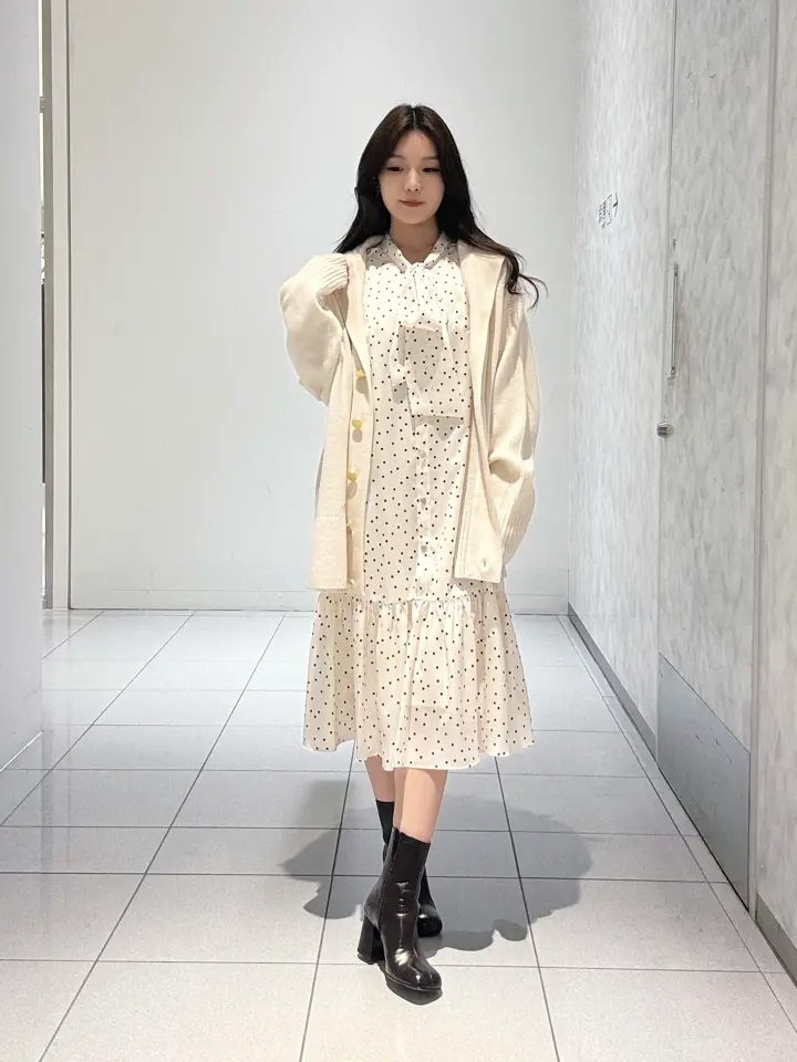 GRACE CONTINENTAL 王　宇キン コーディネート画像