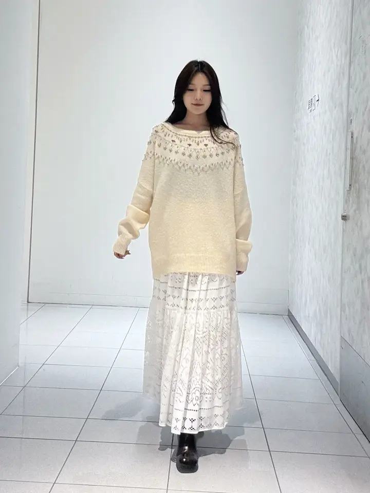 GRACE CONTINENTAL 王　宇キン コーディネート画像