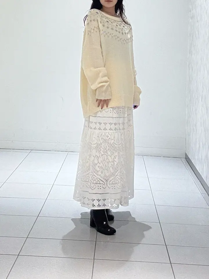 GRACE CONTINENTAL 王　宇キン コーディネート画像