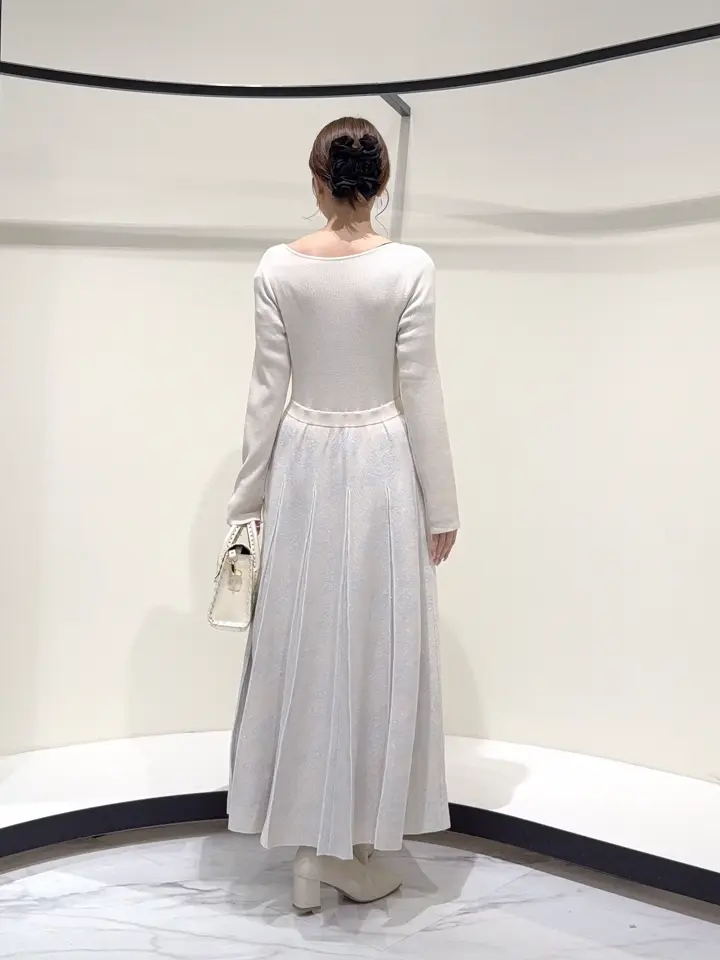 GRACE CONTINENTAL Suzuka コーディネート画像