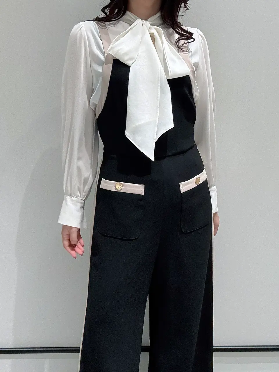 GRACE CONTINENTAL MOMOKO コーディネート画像