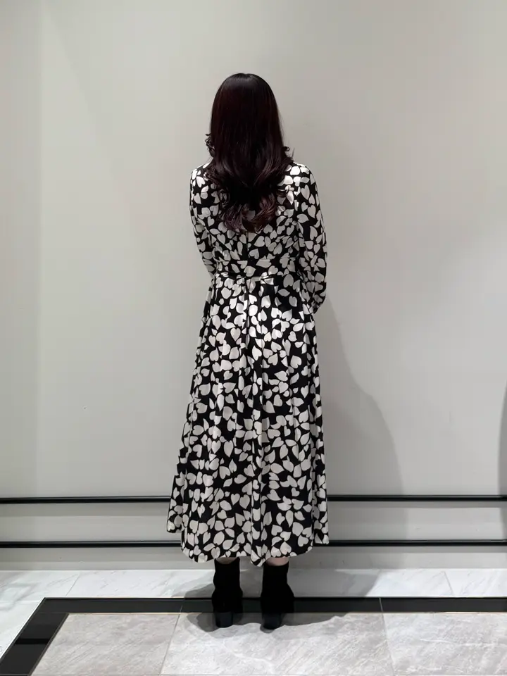 GRACE CONTINENTAL MOMOKO コーディネート画像