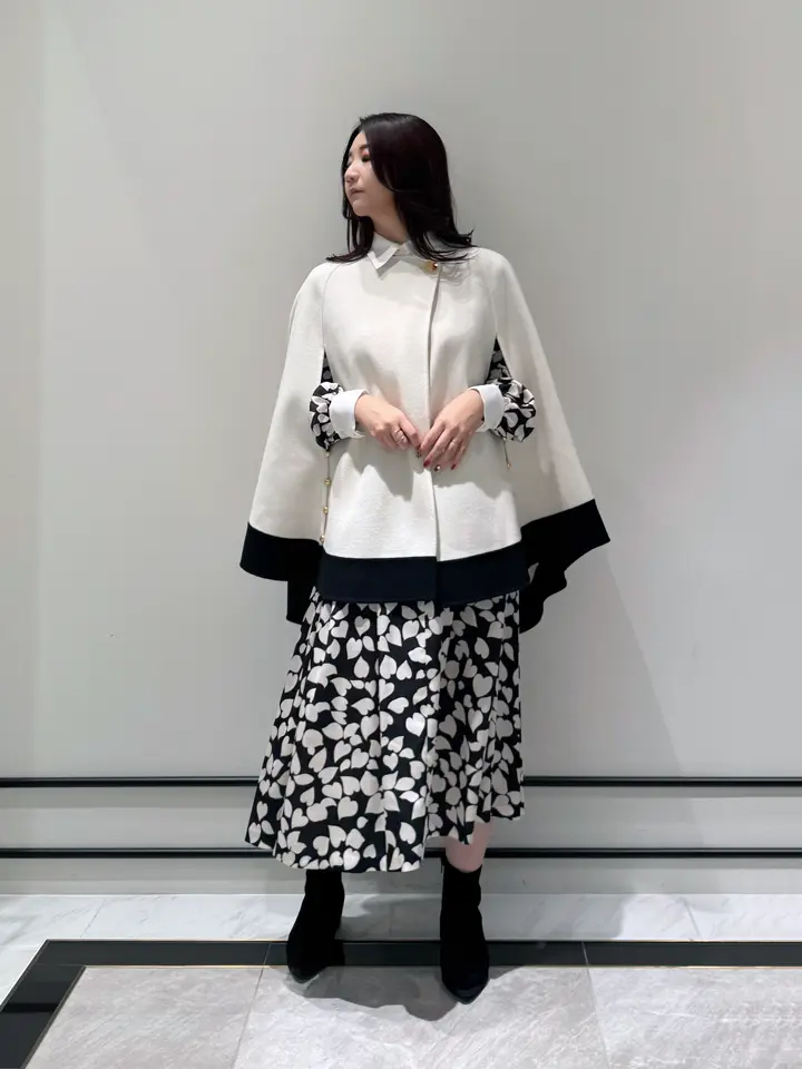 GRACE CONTINENTAL MOMOKO コーディネート画像