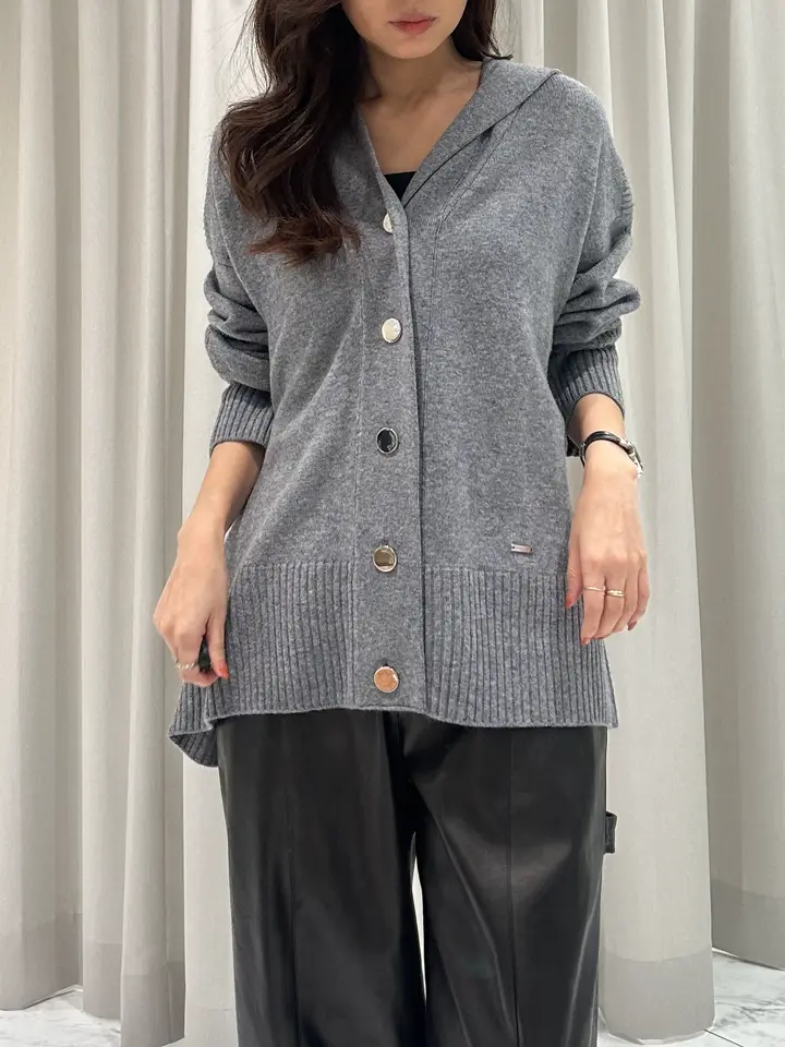 GRACE CONTINENTAL 志田　悠 コーディネート画像