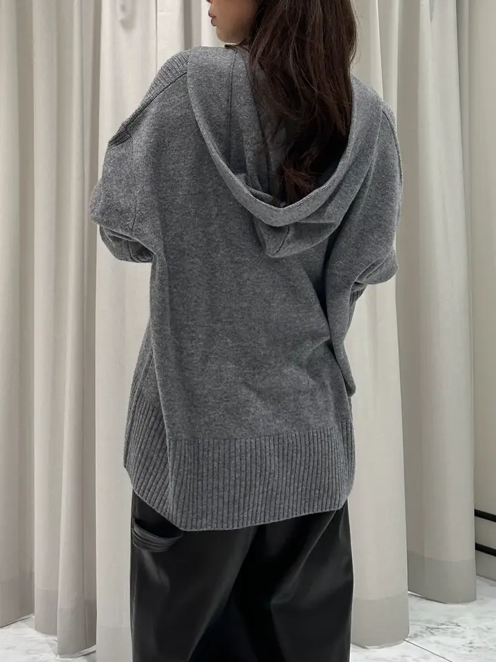 GRACE CONTINENTAL 志田　悠 コーディネート画像